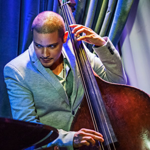 Luques Curtis, bassist