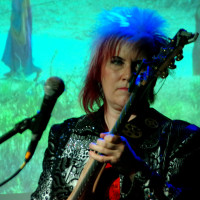 Jennifer Batten