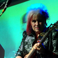 Jennifer Batten