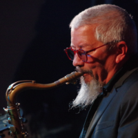 Andy Sheppard & Przemysław Strączek Trio